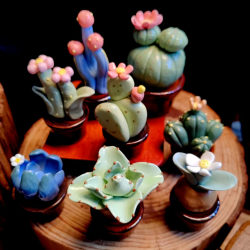 Jingdezhen Handcrafted Ceramic Succulent Table Decorations, 300 Styles of Tabletop Ornaments, Flower Pots, Landscaping, Office Decoration