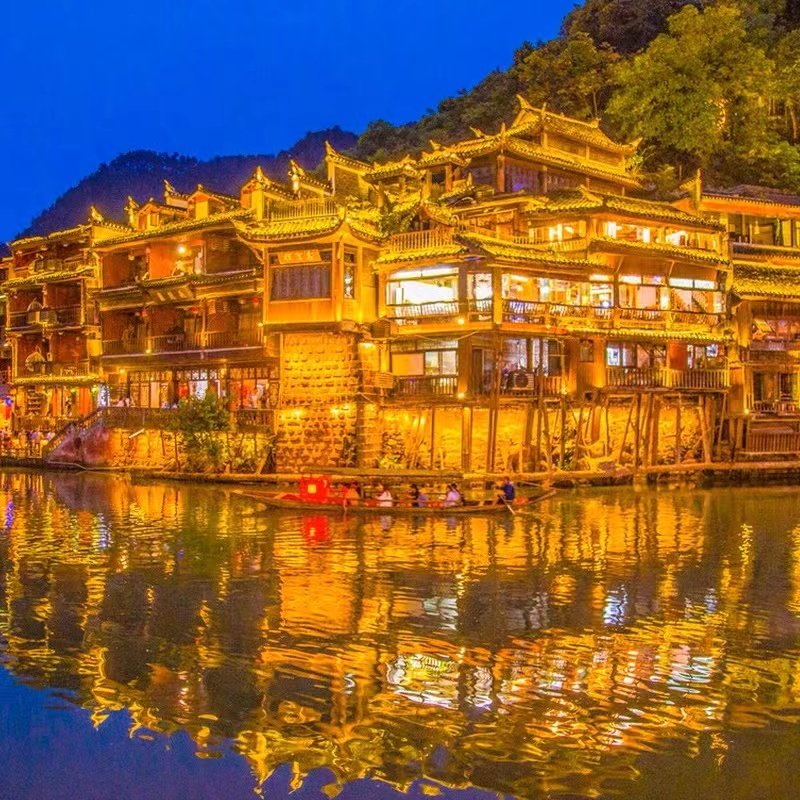 含机票湖南长沙张家界旅游5天4晚纯玩森林公园天门山凤凰古城跟团