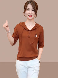 Early Autumn New Fashion Age-Reducing Solid Color Hooded Mid-Sleeve T-Shirt for Middle-Aged Women, Versatile Loose Casual Sweatshirt