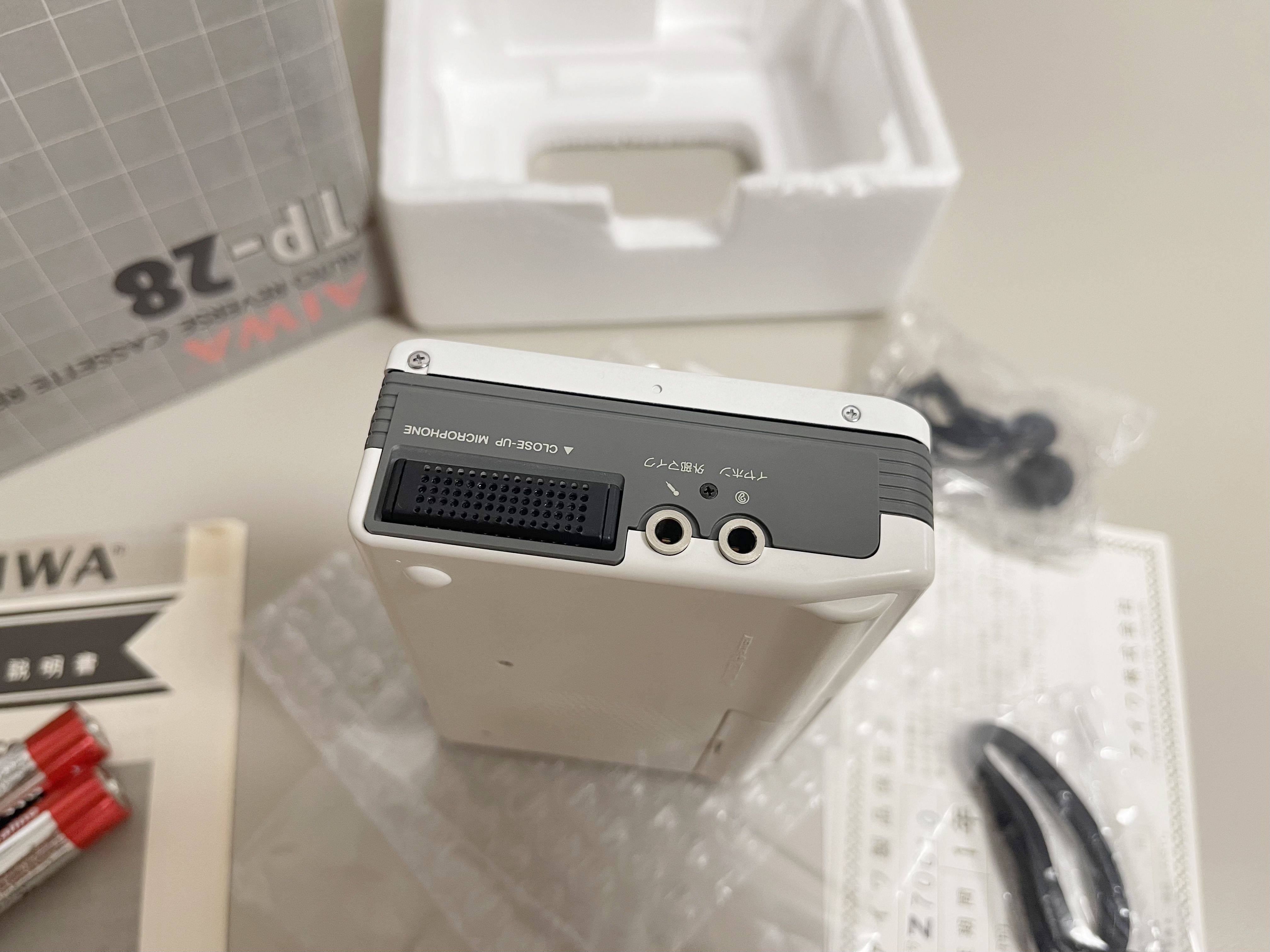 Aiwa TP-28 カセットレコーダー - 1989年製ヴィンテージ日本のウォークマン