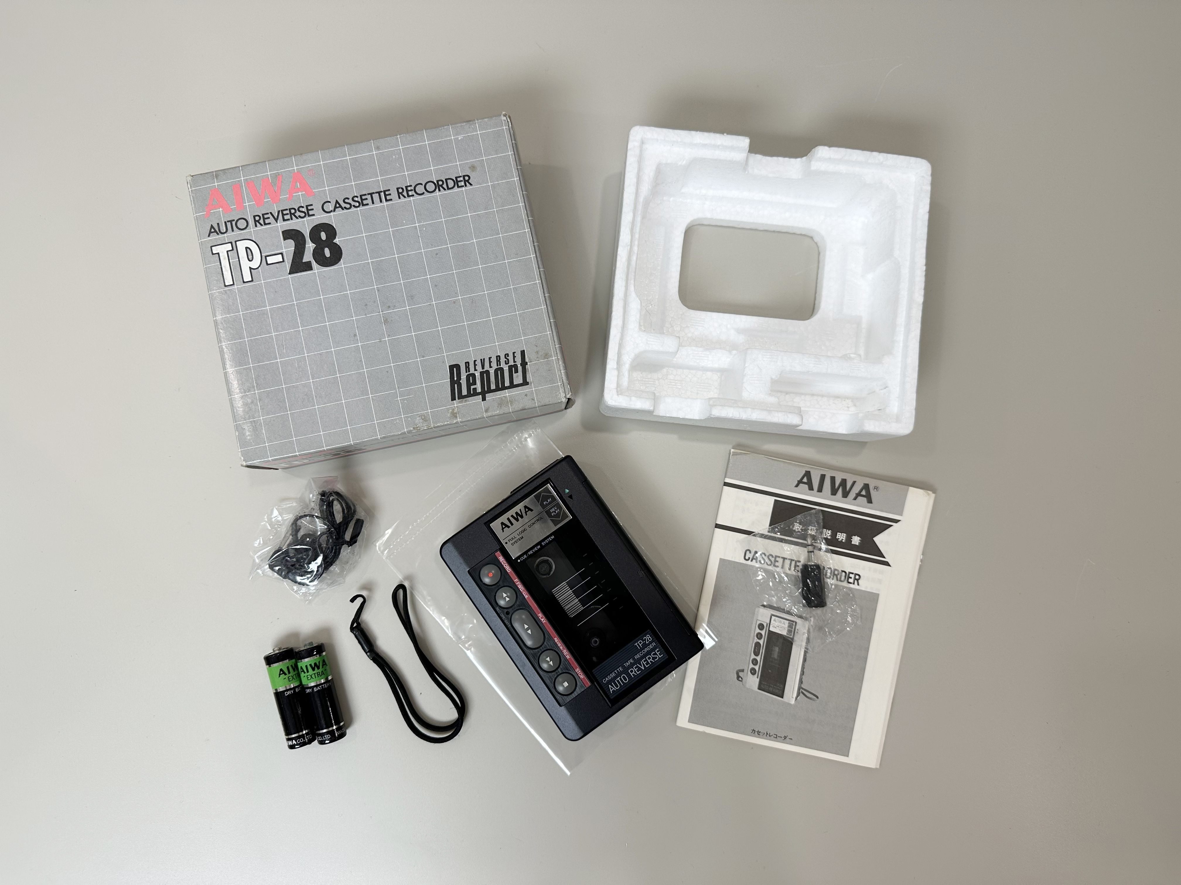 Aiwa TP-28 カセットレコーダー - 1989年製ヴィンテージ日本のウォークマン