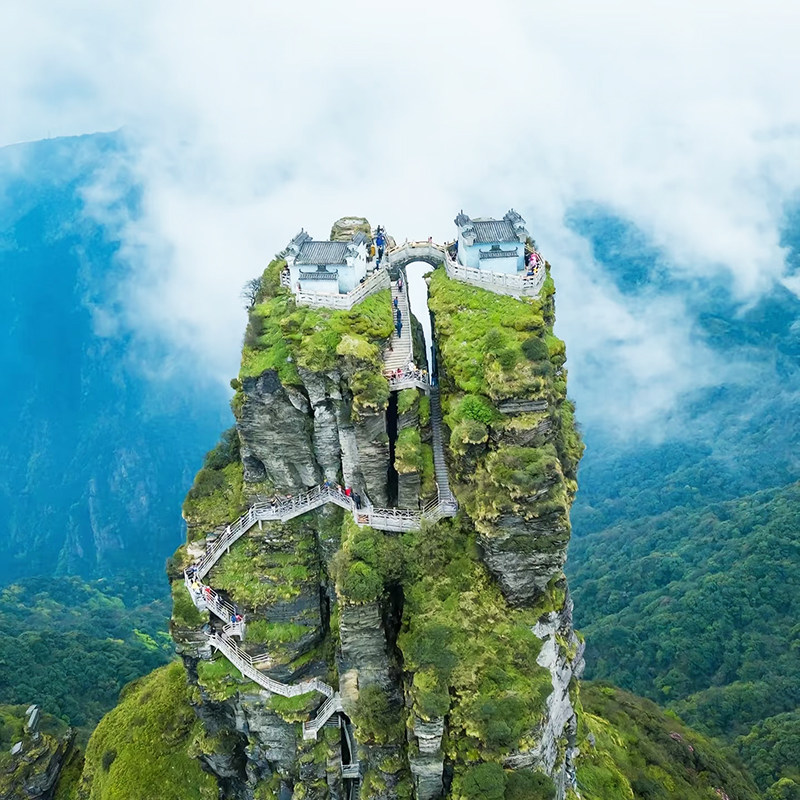 纯玩含机票 贵州旅游黄果树梵净山荔波苗寨四钻酒店6天5晚跟团游
