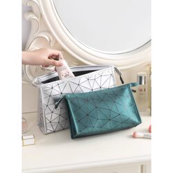 Cosmetic Bag, High-End Travel Cosmetics Storage Bag, Portable Large-Capacity Waterproof Makeup Bag, Exquisite,