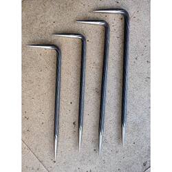 One End Has a Straight Pointed Tip, the Other End Has a Straight Pointed Tail, and the Aluminum Mold Pry Bar Has a Steel Round Pointed Tip at the Center