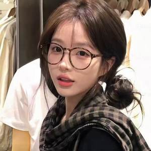 
Small retro round frame tortoiseshell cat eye glasses myopia women's degree of appearance can be matched with bare face leopard print glasses frame big face