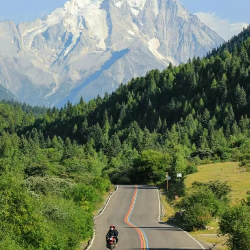 成都稻城亚丁5天4晚川西环线跟团游四姑娘山海螺沟8人小团含门票