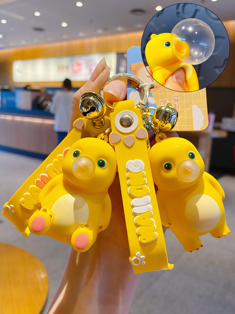 MCM ドラゴン型 キーホルダー　キーチャーム MCM ドラゴン型 キーホルダー キーチャーム 鍵型 キーホルダー