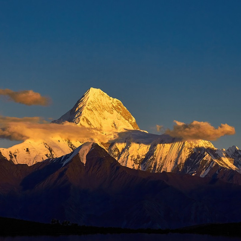 【空位团】川西小环线4日2-5人团色达冷嘎措牛背山四姑娘山跟团游