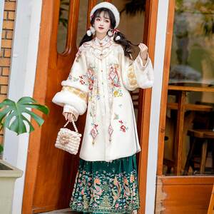 
Zuihuanlou_Jinshe Nafu original Ming-made cloud shoulder Hanfu women's 2025 new autumn and winter horse face skirt thickened ancient costume