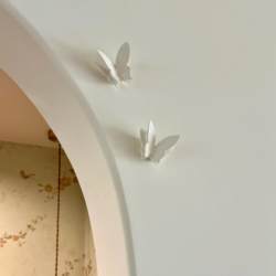 【Home Aesthetics】French-Style Plaster Butterfly Living Room Emotional Healing New Home Decoration Ornament 3D Three-Dimensional Atmosphere