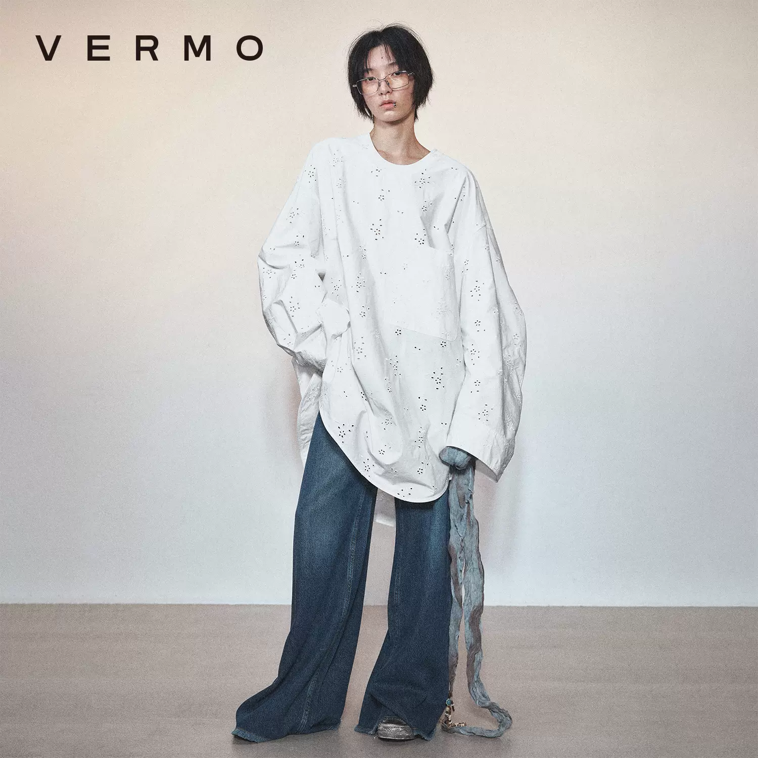 VERMO 男女同款大廓形简约圆领贴袋羊腿袖纯棉刺绣衬衫T恤上衣-Taobao 