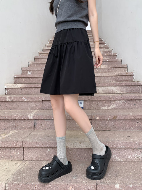 
La Chapelle high waist skirt for women, slimming 2025 new summer thin cool breathable five-point skirt short skirt