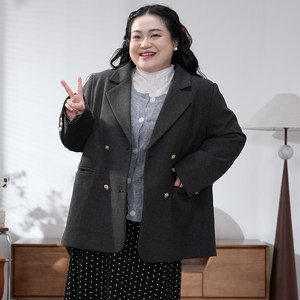 
Fuyin Feibie [Moyun Liujin] Large size fat mm 2025 new autumn style floral gray gold buckle suit 2543