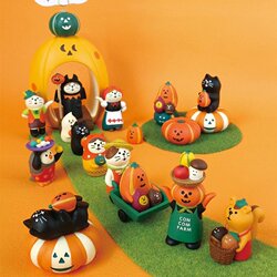 Japanese Zakka Halloween Pumpkin Persimmon Cat Witch Miniature Scene Shooting Props Desktop Ornaments Gift for Women
