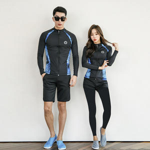 
Couple diving suits for women and men split long sleeves long trousers jellyfish suit snorkeling surfing swimsuit suit quick dry sun protection Korea