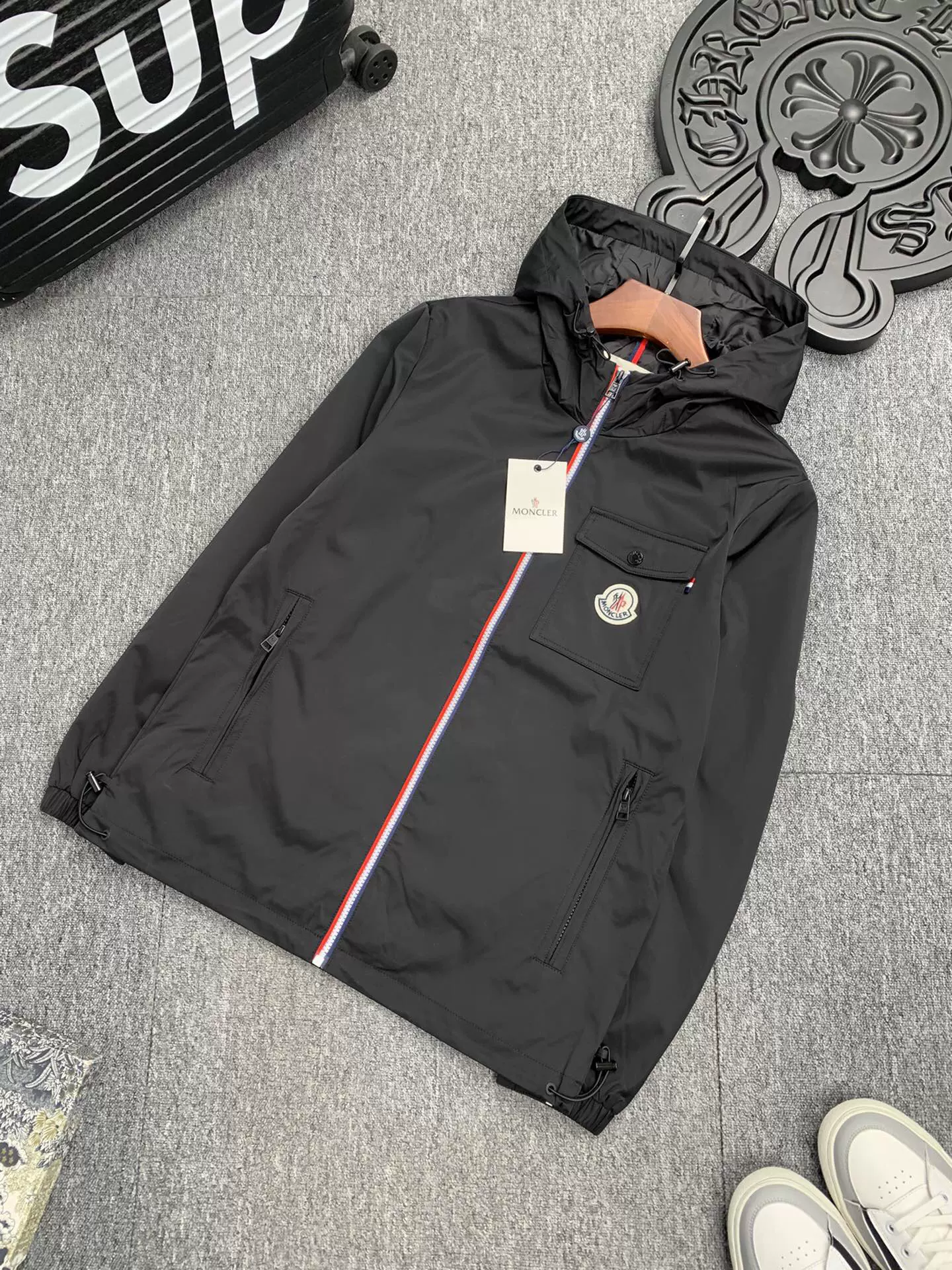 Moncler 薄外套 discount