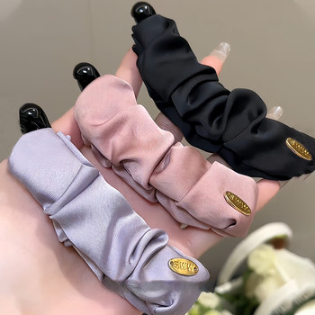 
Banana Ponytail Shows Hair Volume Satin Wrinkled Hair Clip