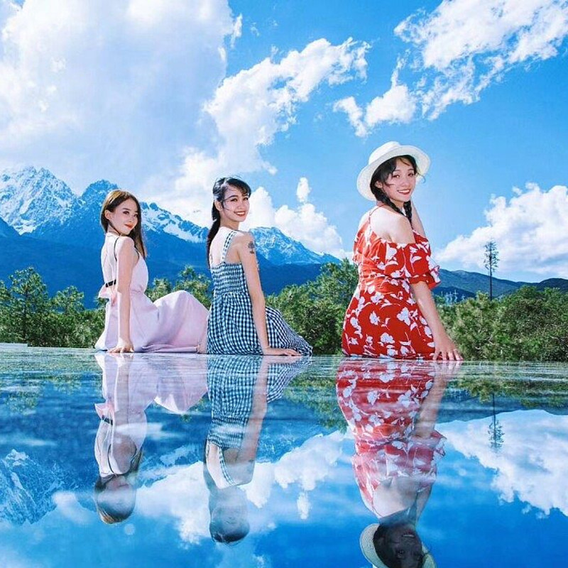 怒江大巴出发昆明7日自由行