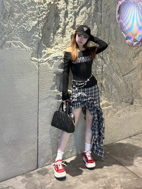 American retro irregular temperament ruffled skirt for women 2024 new summer high-waist mid-length plaid skirt