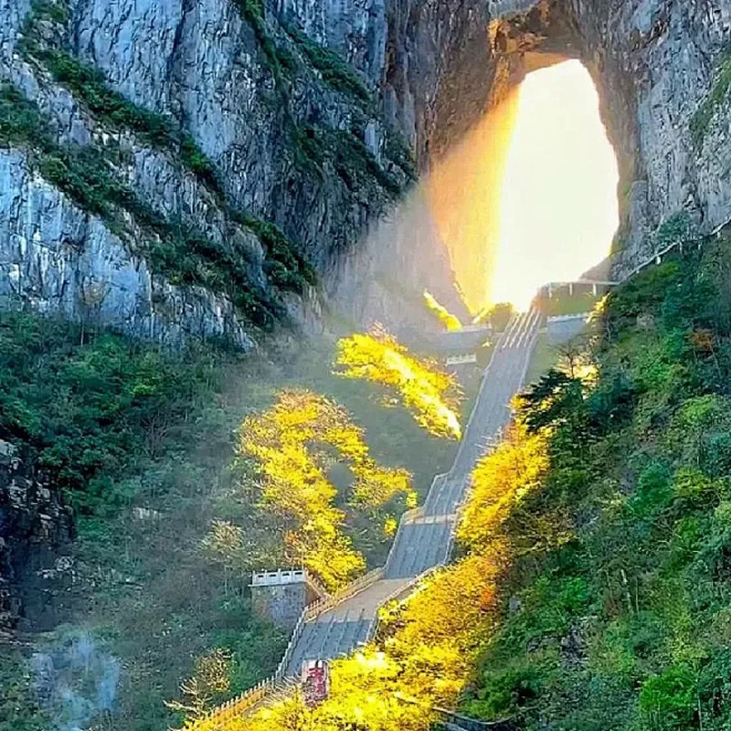 湖南张家界旅游2天1晚纯玩天门山玻璃栈道芙凤凰古城二日跟团游