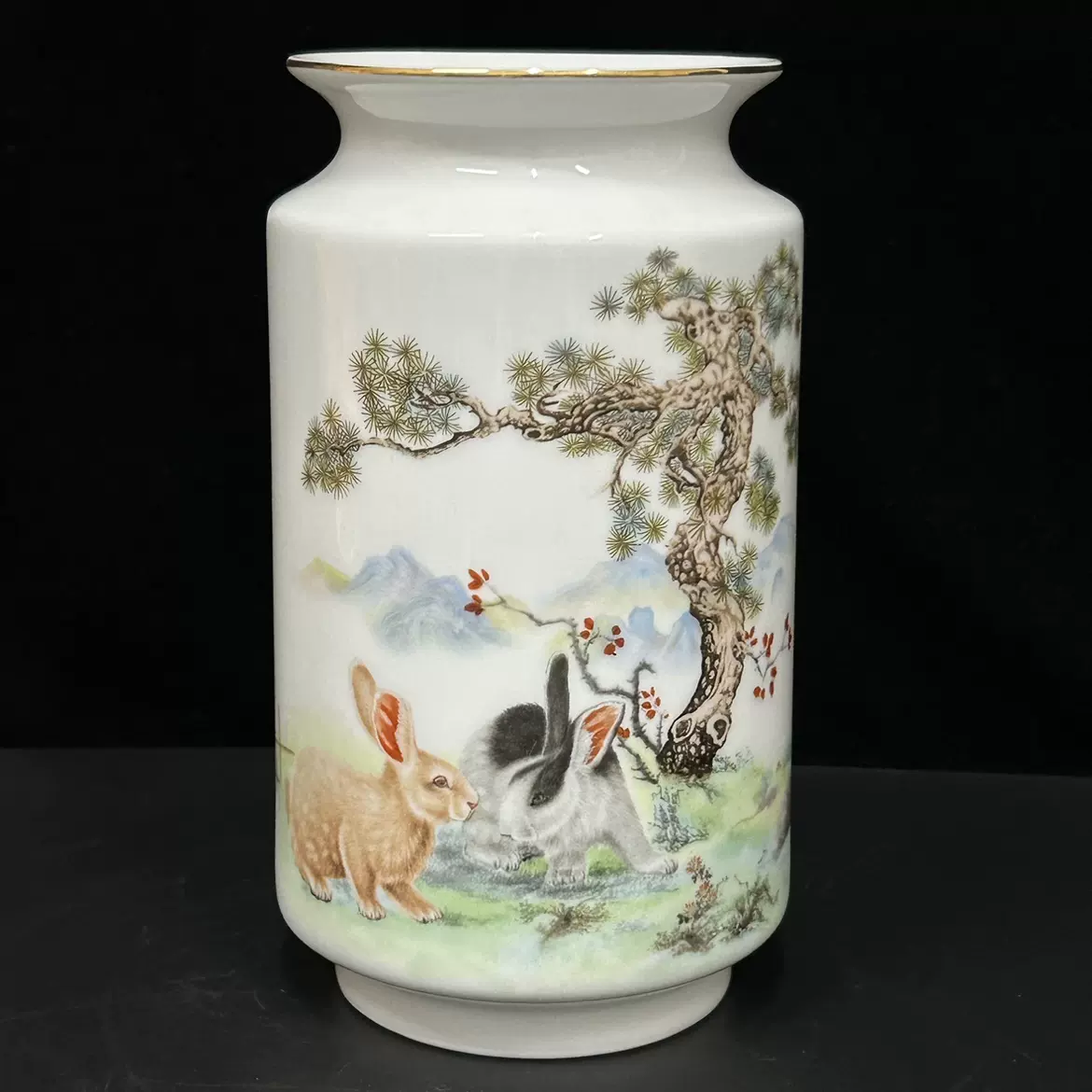 宋汝窑天青釉三羊开泰尊瓶古董古玩收藏家居摆件精品仿古瓷器