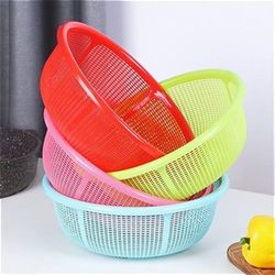 Household round thickened plastic basket o plastic basket kitchen vegetable basket tableware storage water filter basket set