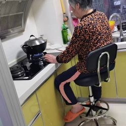 Kitchen Chair for Home Use, with Wheels, Backrest, Saddle Chair, Front Desk Bar Chair, Adjustable Height, Swivel, Hairdressing Stool