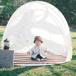 Children's tents for spring picnics are opened quickly
