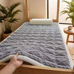 Jacquard Milk Velvet Mattress Topper, Soft Cushion for Home Use, Thickened Student Single Bed Pad, Winter Fleece Blanket Mattress