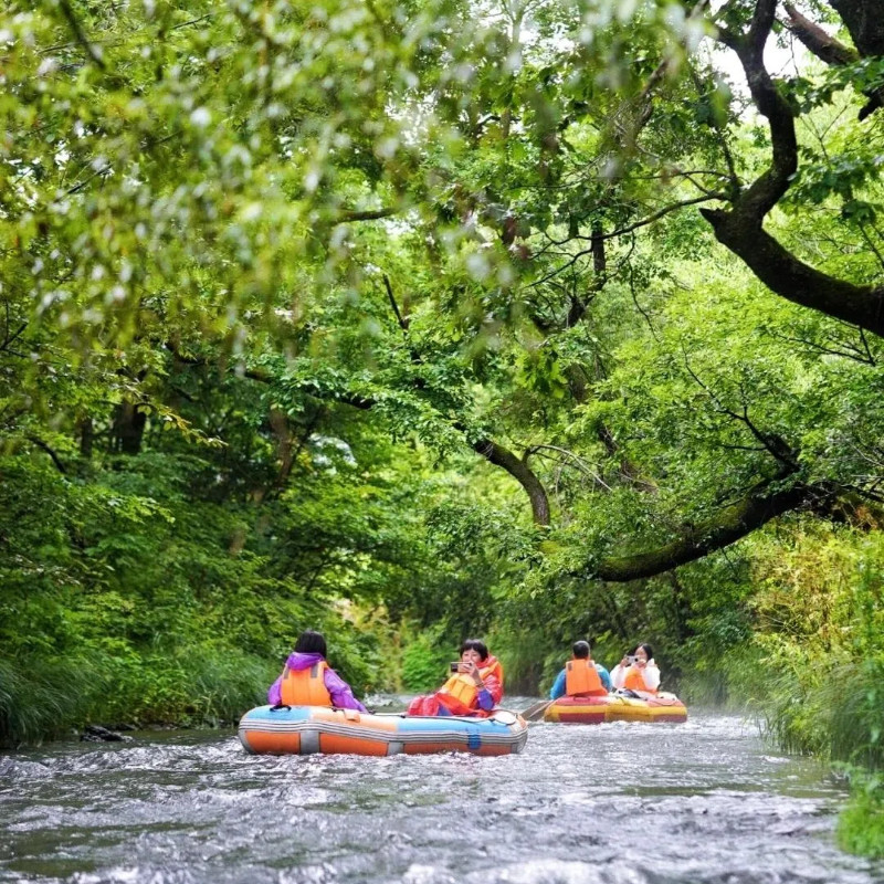 长白山延吉4天3晚8人拼小团天池雪岭雾凇漂流滑雪延吉民俗园0购物