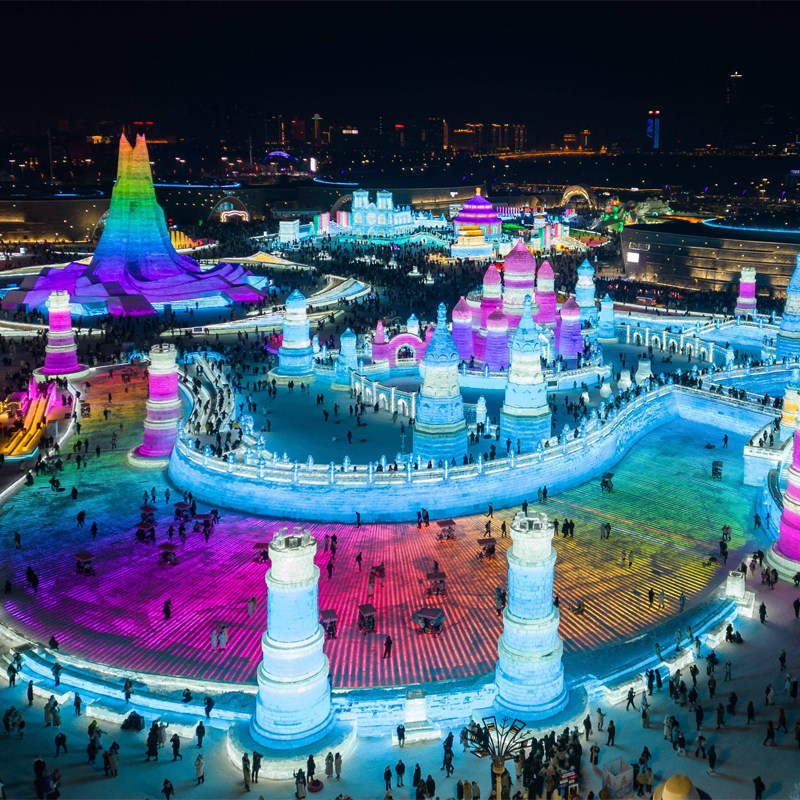 长春长白山雪乡哈尔滨6天5晚冰雪大世界镜泊湖万科滑雪场雾凇漂流