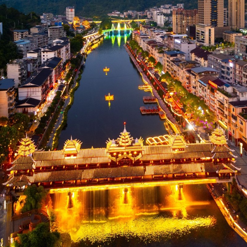 恩施旅游2日游 屏山峡谷/宣恩夜景/梭布垭/地心谷/腾龙洞/大清江