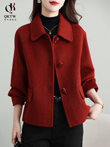 
Woolen coat for women 2025 winter new mom fashion horn button double-sided velvet top high-end short coat