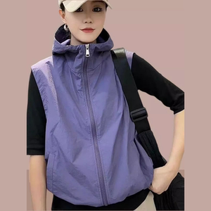 
Spring and summer sun protection suits for women wearing vests for women 2024 new short casual vest for middle-aged and elderly mothers