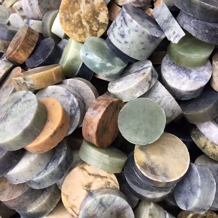 天然玉石雕刻岫玉乌龟岫玉小乌龟摆件乌龟岫玉乌龟招财龟玉石