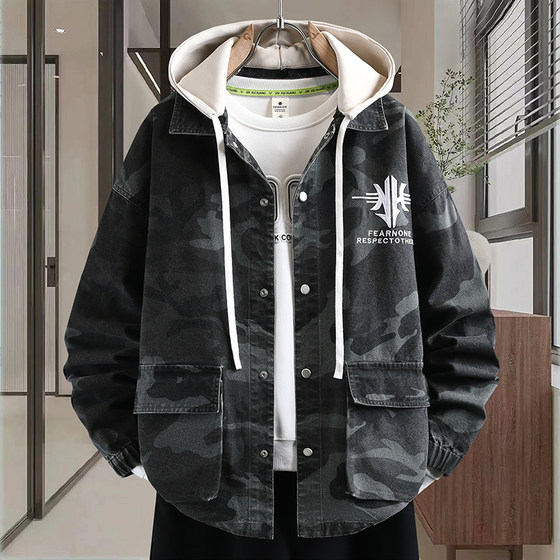 
Camouflage style hooded denim jacket for male teenagers and students, autumn trendy loose jacket, handsome top for teenagers