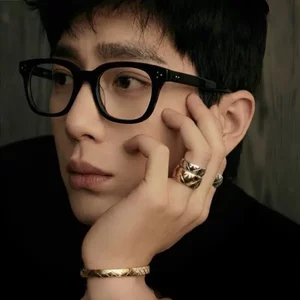 
High-end acetate black frame glasses for men and women with myopia, can be equipped with anti-blue light flat plain frame BC6013