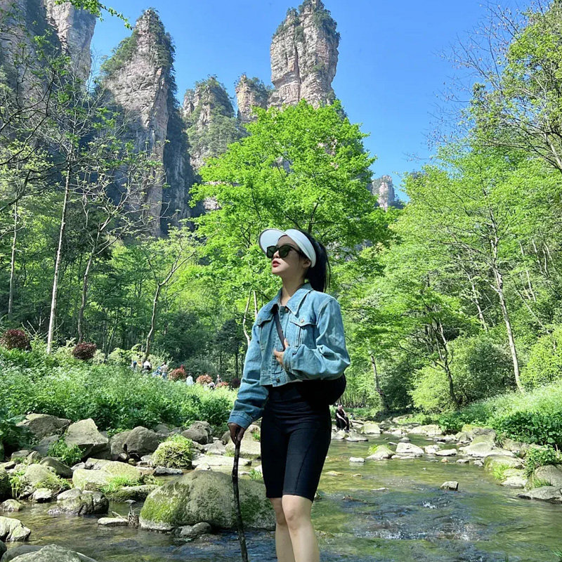 2+1头等舱座椅 一价全含张家界旅游4天3晚五星长沙韶山凤凰跟团游