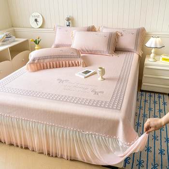 Class A mother-child grade iced bean mat three-piece set gradient bed skirt summer ice silk mat machine-washed household mat