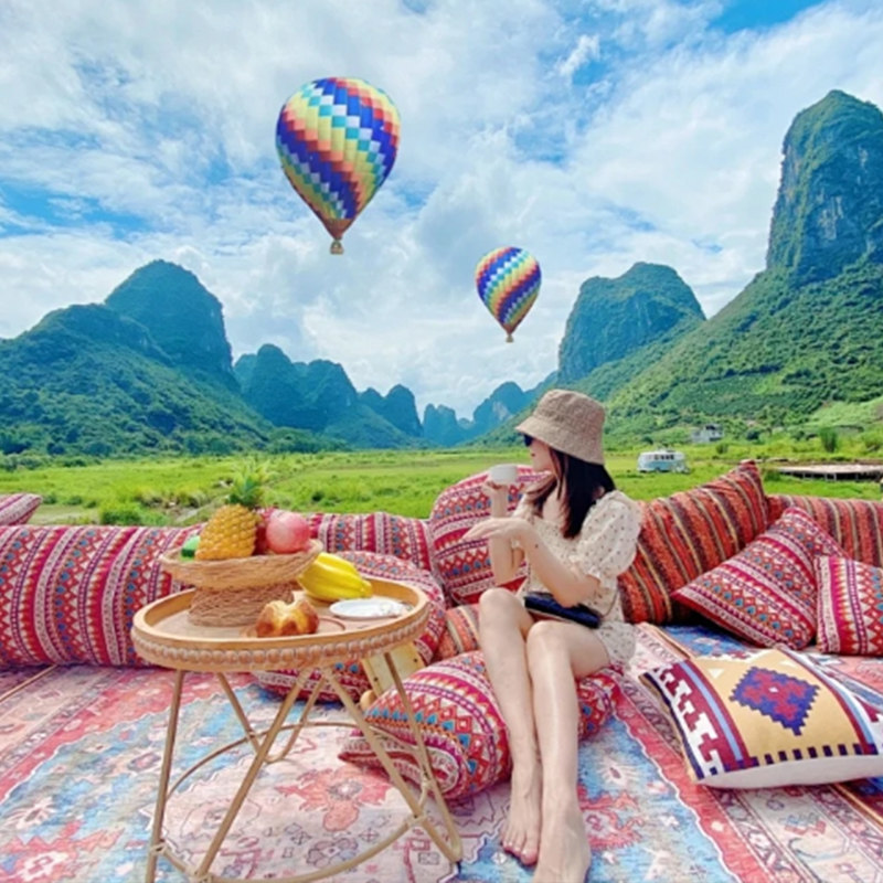 广西桂林5天4晚0购物遇龙河竹筏银子岩象鼻山日月双塔坐热气球