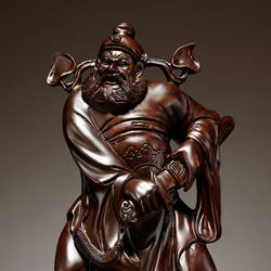 Ebony Wood Carving of the Taoist God Zhong Kui, a Decorative Piece for the Living Room, a Home Protection Ornament, a Craft Gift for Worshiping the God of Wealth