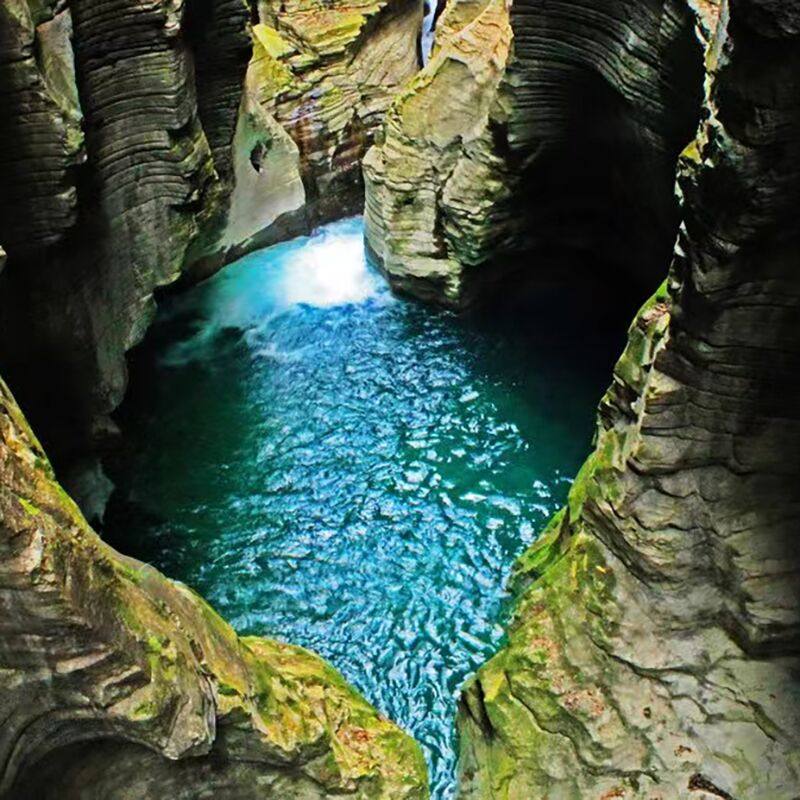 恩施地心谷一日游2至8人独立私家团/含门票+景交车/专车不拼团