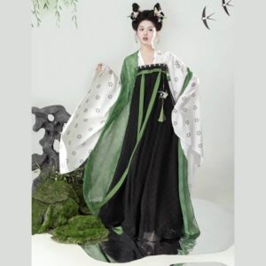 
Original Hanfu for women [Chunli-Yangexing] Tang-made original large-sleeved undershirt and chest-length undershirt suit spring style