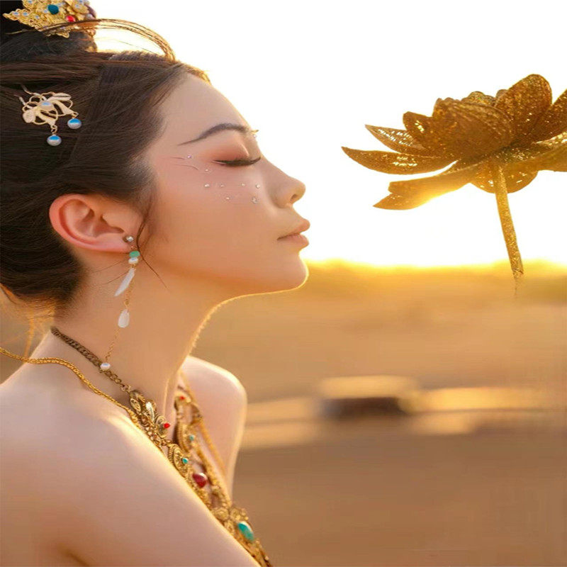 甘肃青海旅游6天5晚兰州起止张掖嘉峪关敦煌莫高窟鸣沙山雅丹跟团