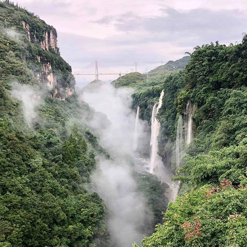 贵阳出发贵州纯玩贵州旅游兴义2天1晚万峰林+马岭河+万峰湖跟团游