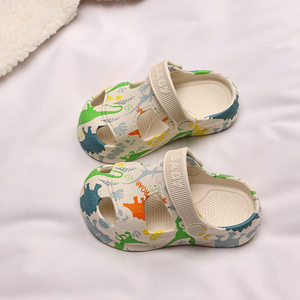
Dinosaur Paradise ~ Children's Croc Shoes Summer Boys and Girls Baby Indoor Home Non-slip Outerwear Anti-collision Soft Soled Slippers
