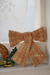 Hand-Woven Wicker Wire Bow