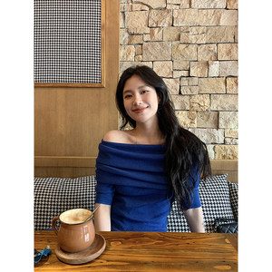 
DaqianwithU Korean-style one-shoulder solid color wool thin high-end style lazy sweater