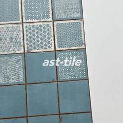 Asttile Retro Fresh Ink Blue and White Bathroom Non-Slip Tiles Floor Tiles Living Room Balcony Tiles 200 Pieces