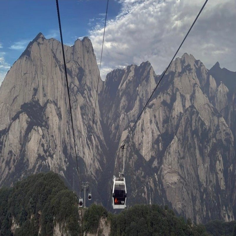 华山1日游,索道西峰上北峰下